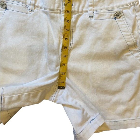 Ralph Lauren Jeans Co White Denim Shorts with Blue Trimming Size 10 - Picture 6 of 7